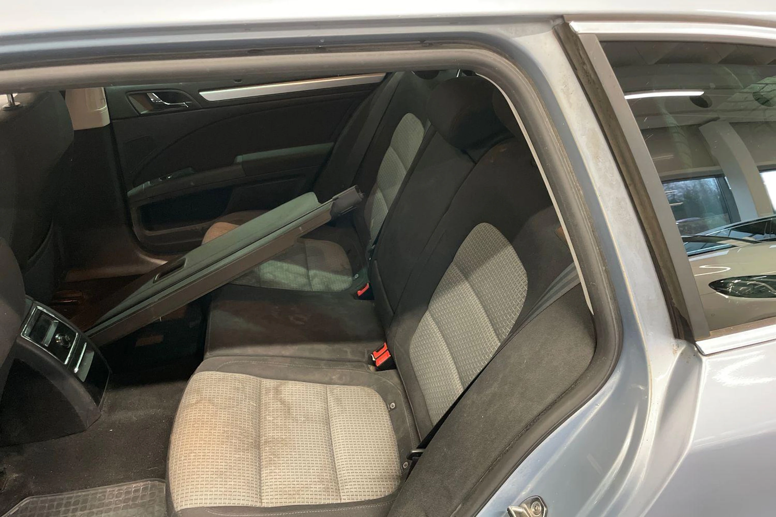 Sininen Skoda Superb 2012 kuva 8.