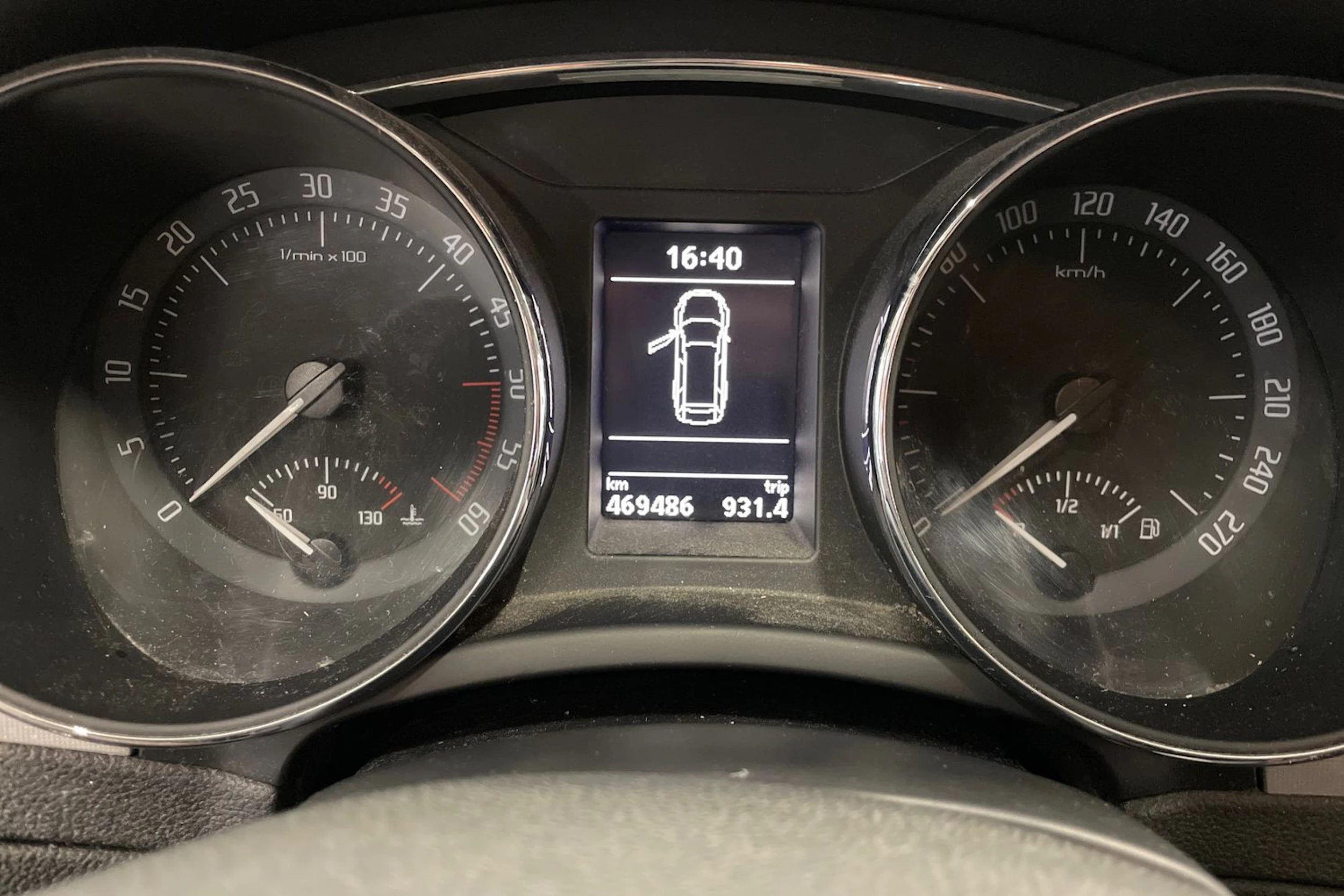 Sininen Skoda Superb 2012 kuva 15.