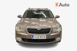 Ruskea (beige) Skoda Superb 2013 kuva 4.