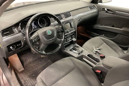 Ruskea (beige) Skoda Superb 2013 kuva 6.