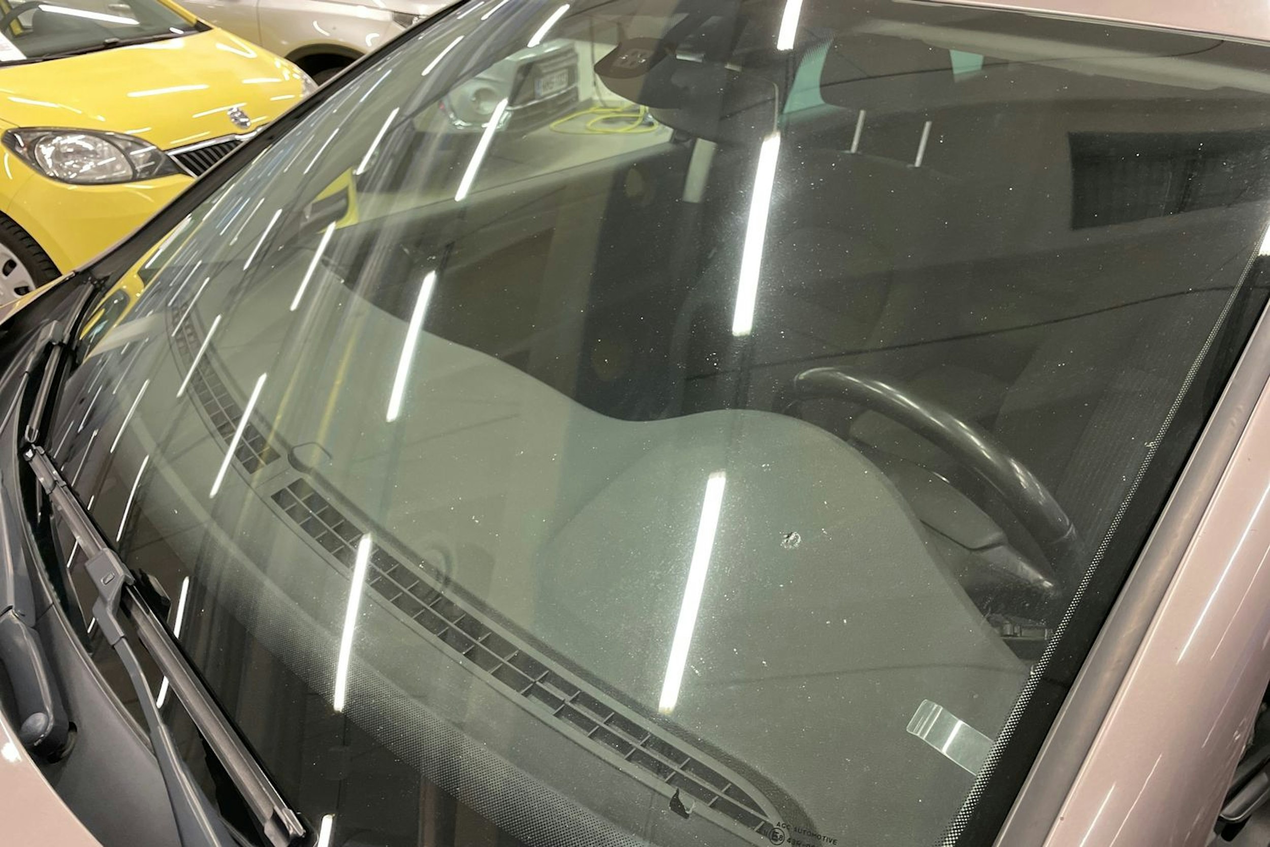 Ruskea (beige) Skoda Superb 2013 kuva 27.