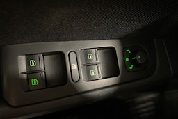 musta Skoda Superb 2013 kuva 19.