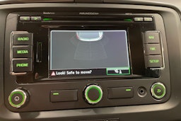 musta Skoda Superb 2013 kuva 21.