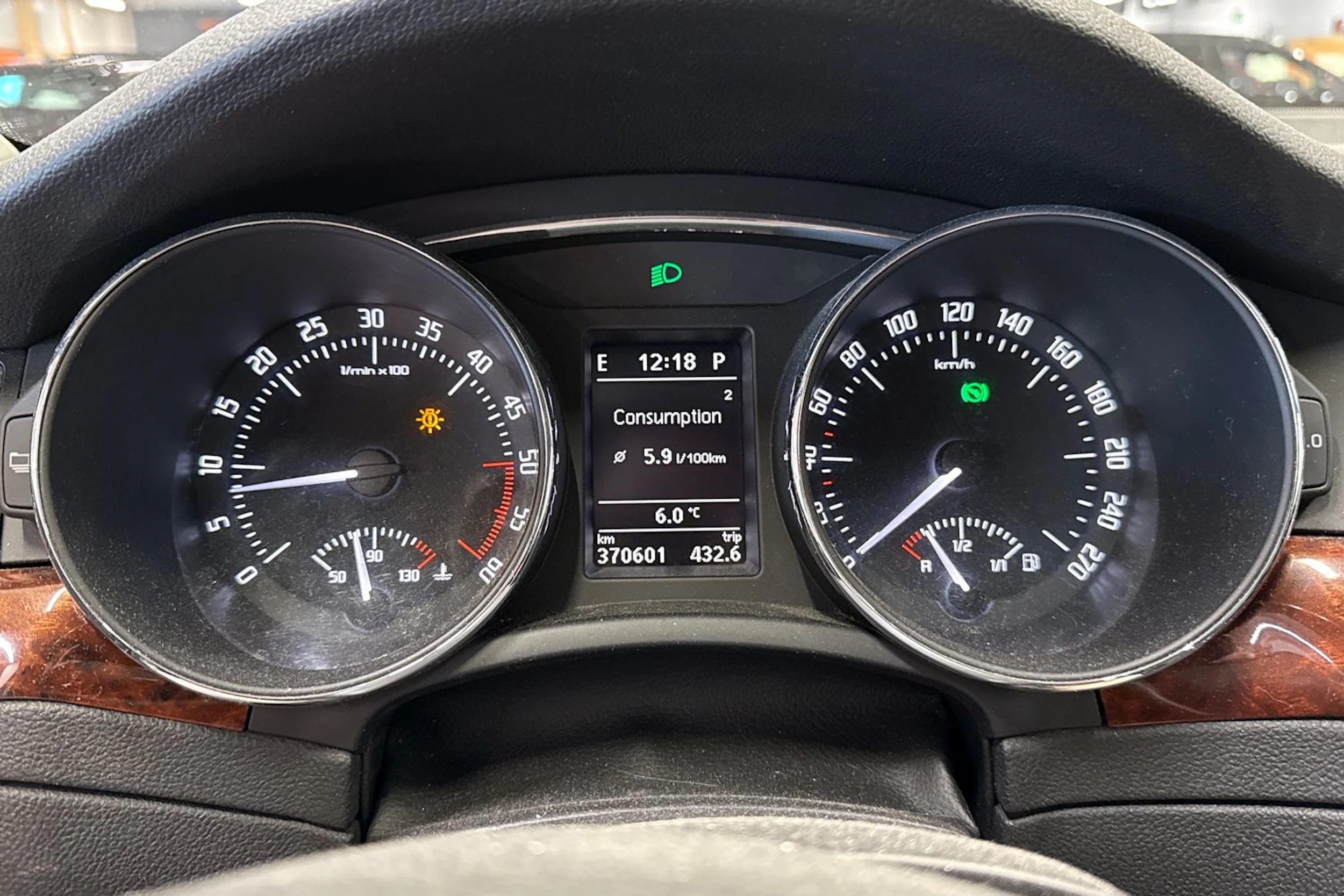 hopea Skoda Superb 2013 kuva 18.