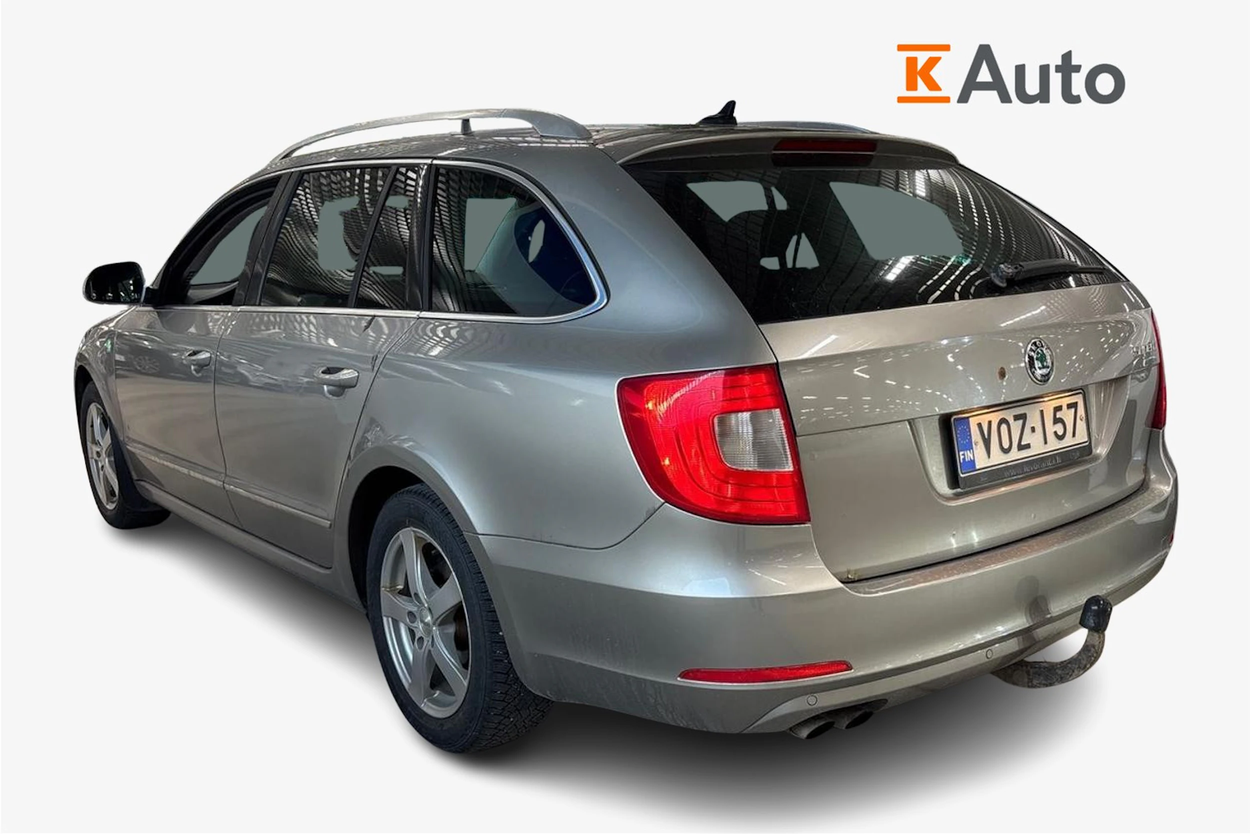 ruskea (beige) Skoda Superb 2013 kuva 2.