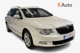 valkoinen Skoda Superb 2013 kuva 1.