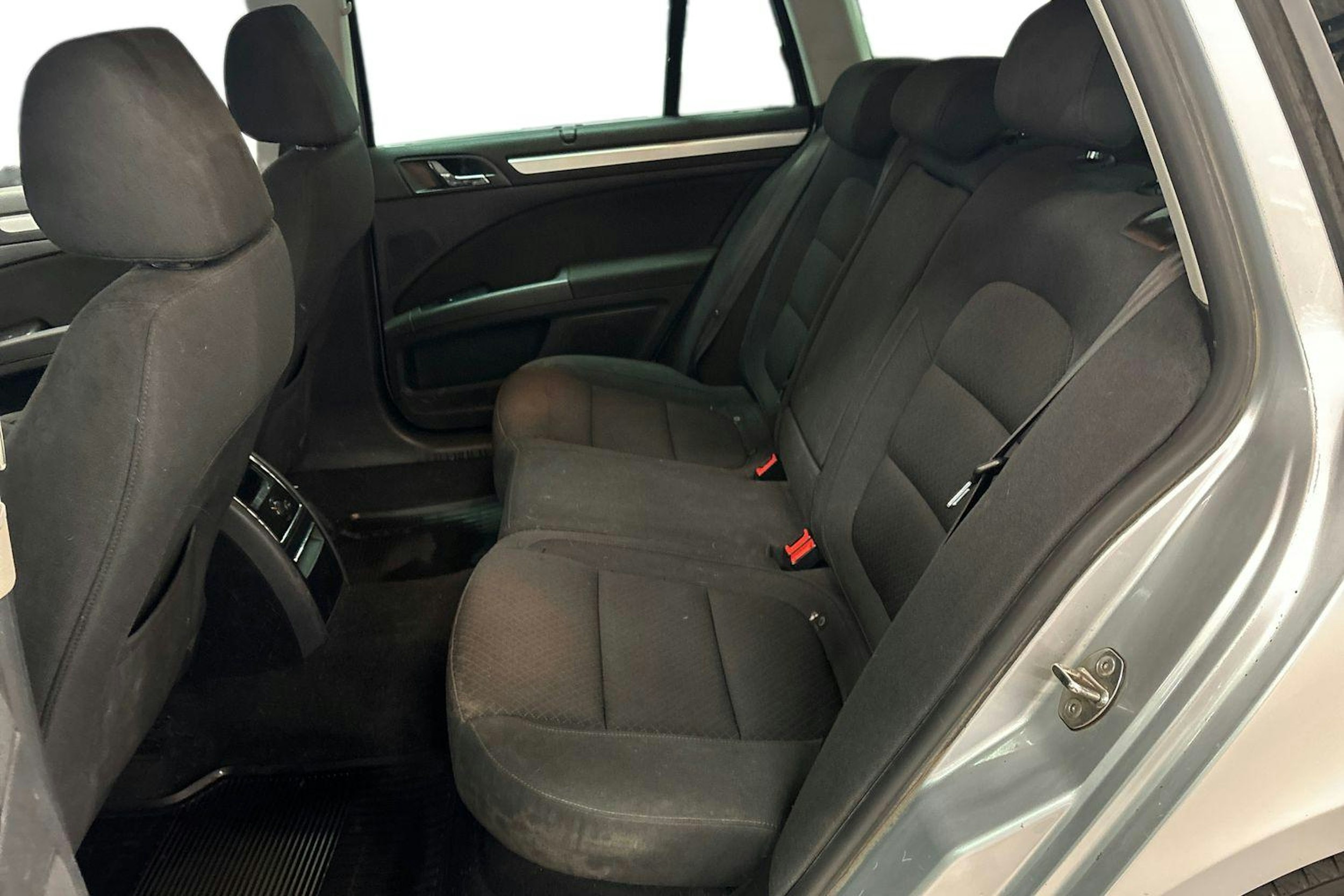 hopea Skoda Superb 2014 kuva 8.