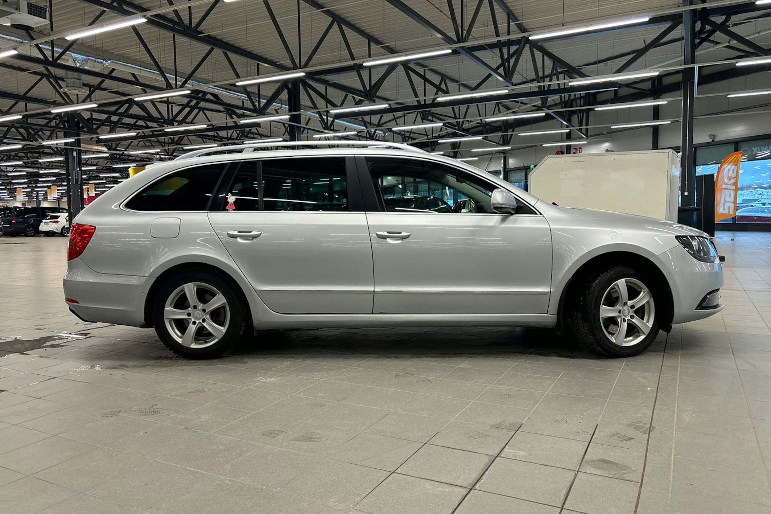 hopea Skoda Superb 2014 kuva 11.