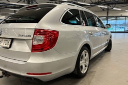hopea Skoda Superb 2014 kuva 13.