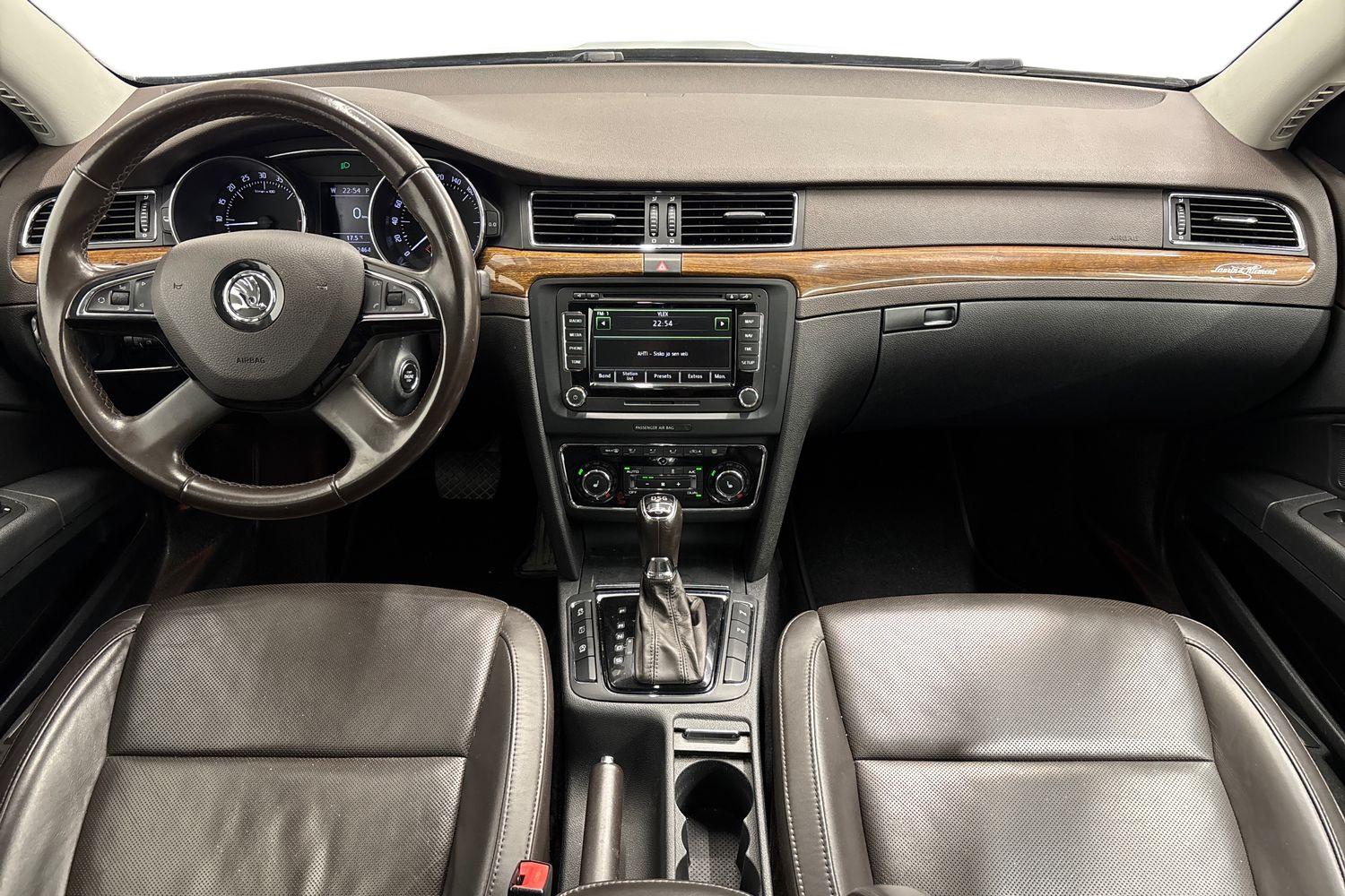 Skoda Superb 2014, kuva 7/24