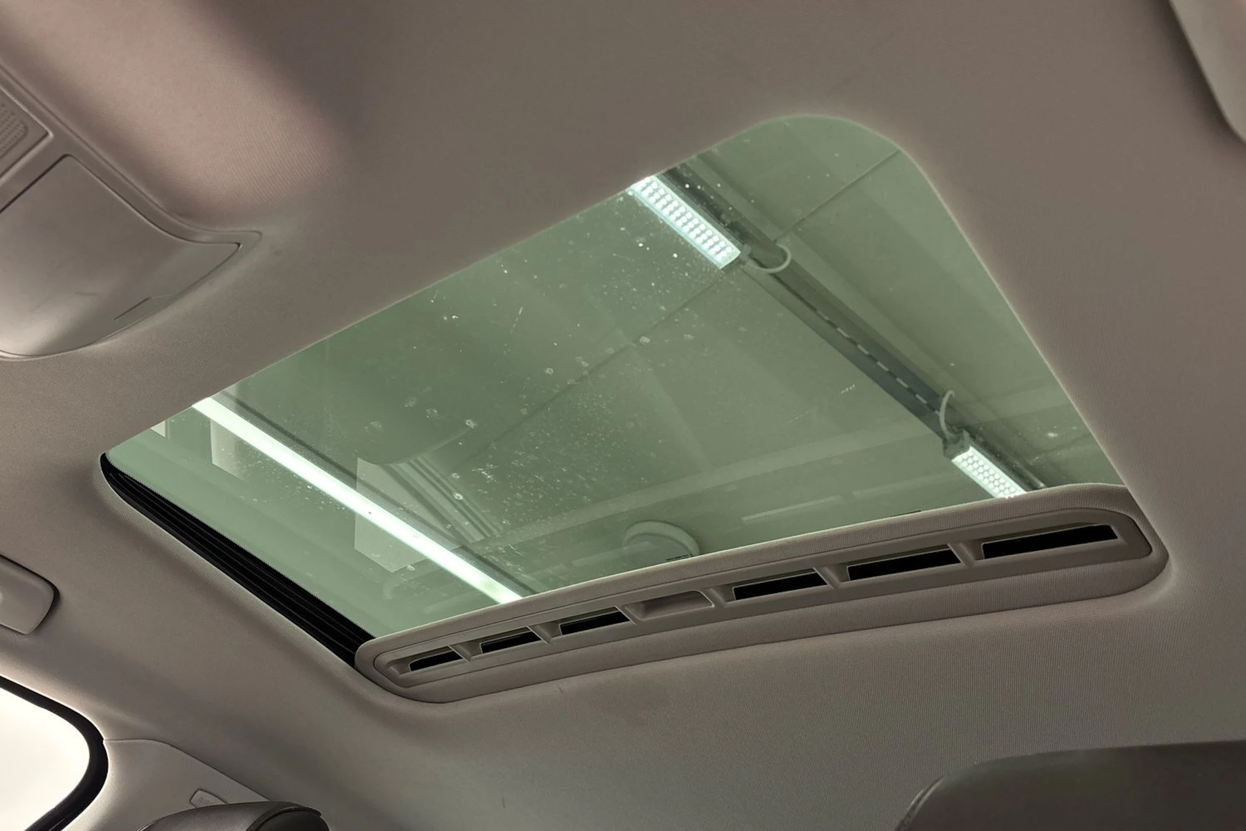 hopea Skoda Superb 2014 kuva 17.