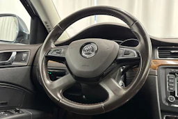 hopea Skoda Superb 2014 kuva 19.