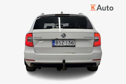 valkoinen Skoda Superb 2015 kuva 3.