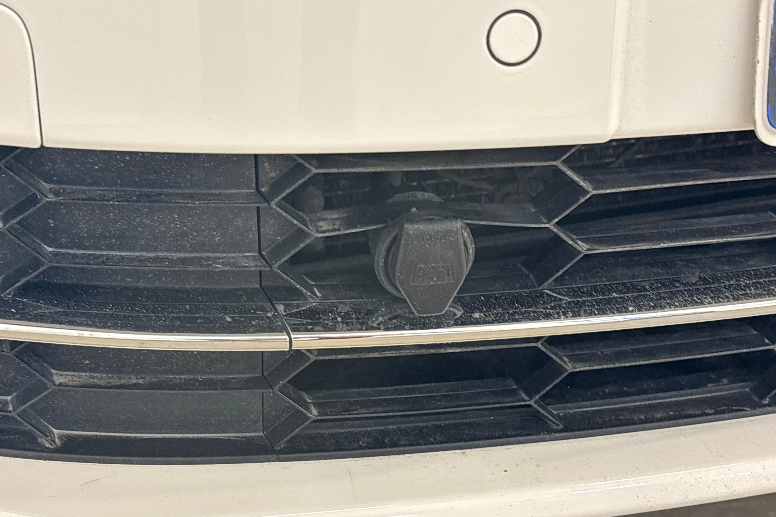 valkoinen Skoda Superb 2015 kuva 33.