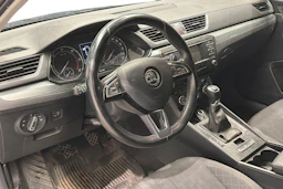 harmaa Skoda Superb 2015 kuva 3.