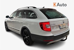 Valkoinen Skoda Superb 2015 kuva 2.