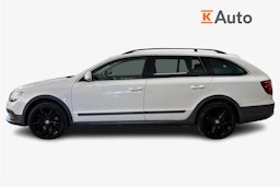 Valkoinen Skoda Superb 2015 kuva 6.