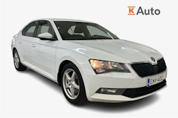 Valkoinen Skoda Superb 2015 kuva 1.