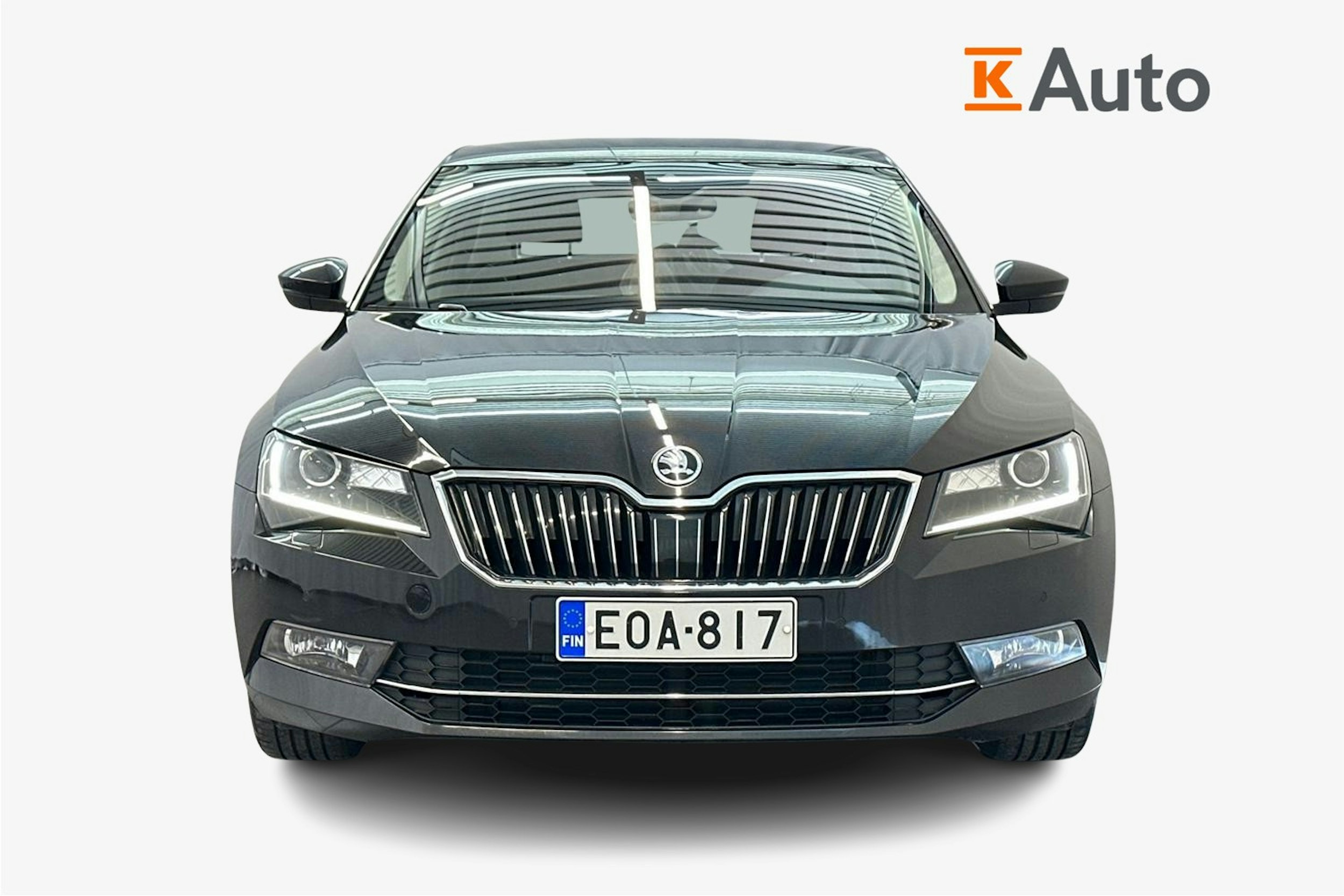 musta Skoda Superb 2015 kuva 5.