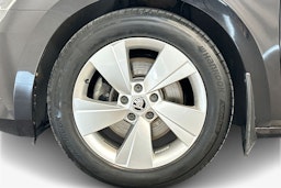 musta Skoda Superb 2015 kuva 11.