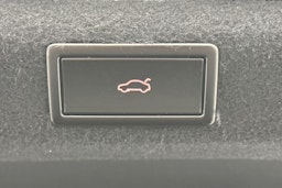 musta Skoda Superb 2015 kuva 22.