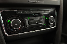 hopea Skoda Superb 2015 kuva 19.
