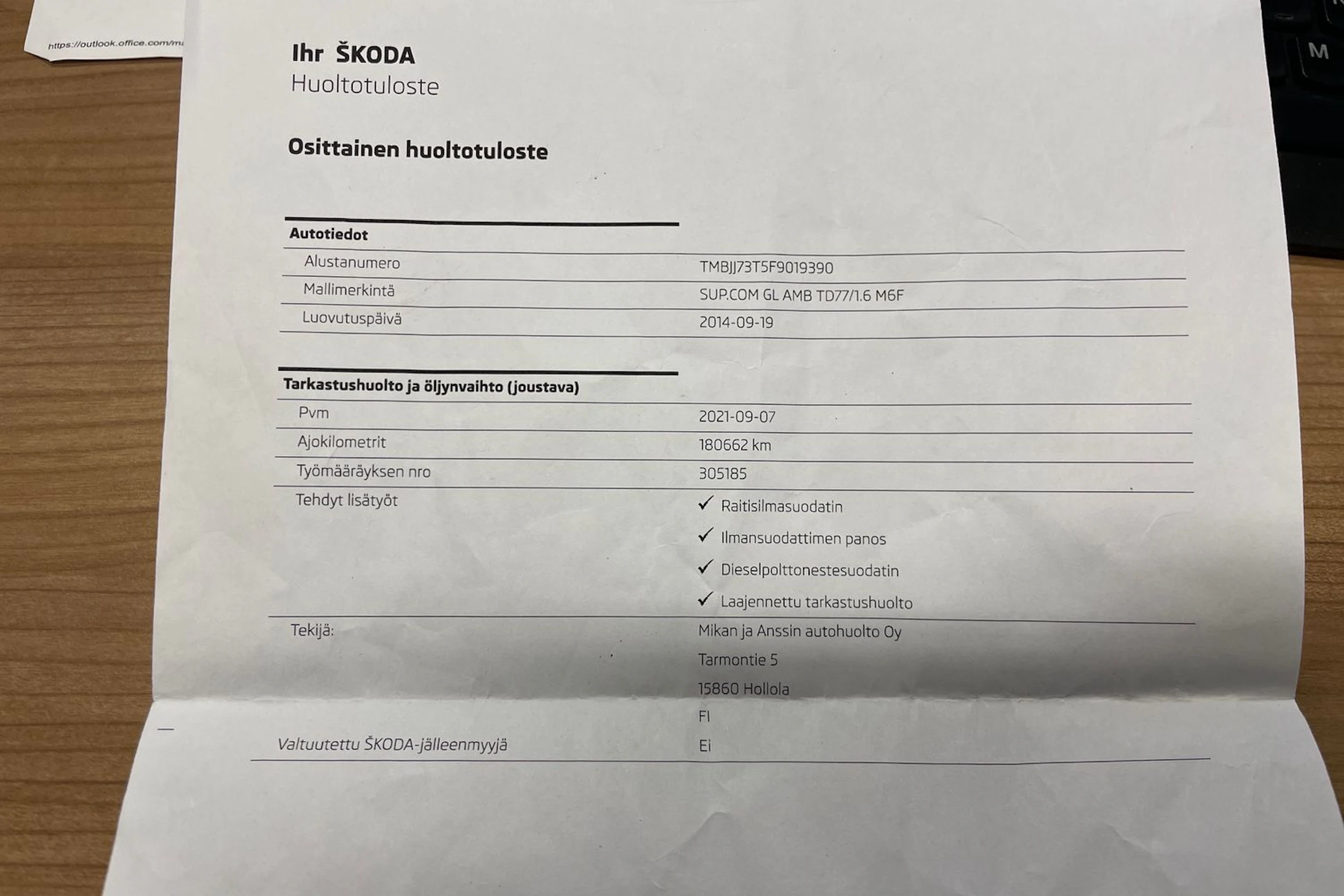Musta Skoda Superb 2015 kuva 17.