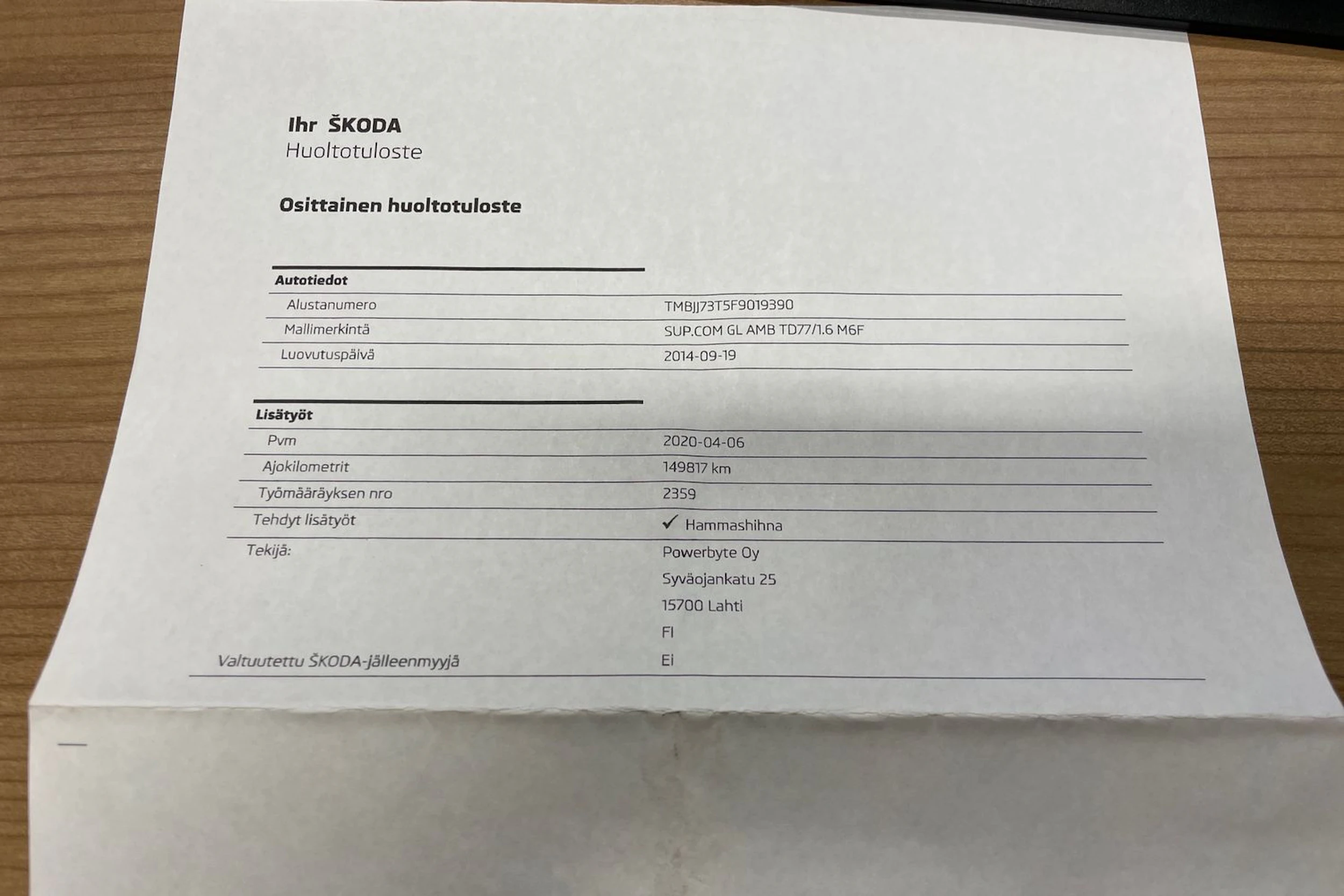 Musta Skoda Superb 2015 kuva 18.