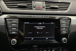 harmaa Skoda Superb 2015 kuva 13.