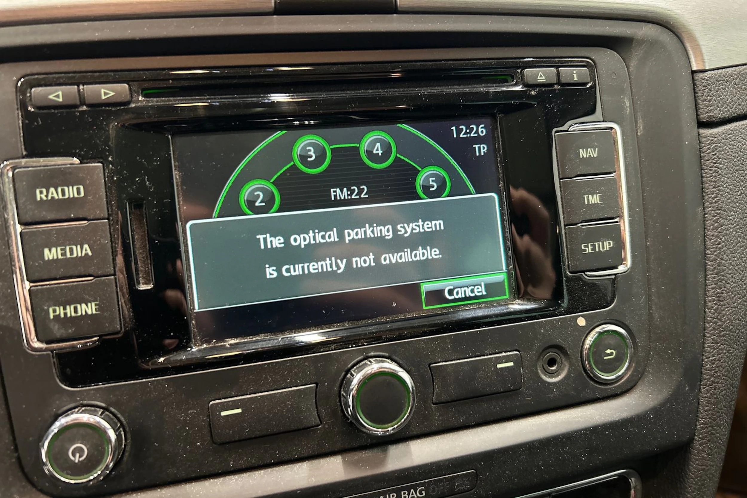 valkoinen Skoda Superb 2015 kuva 37.
