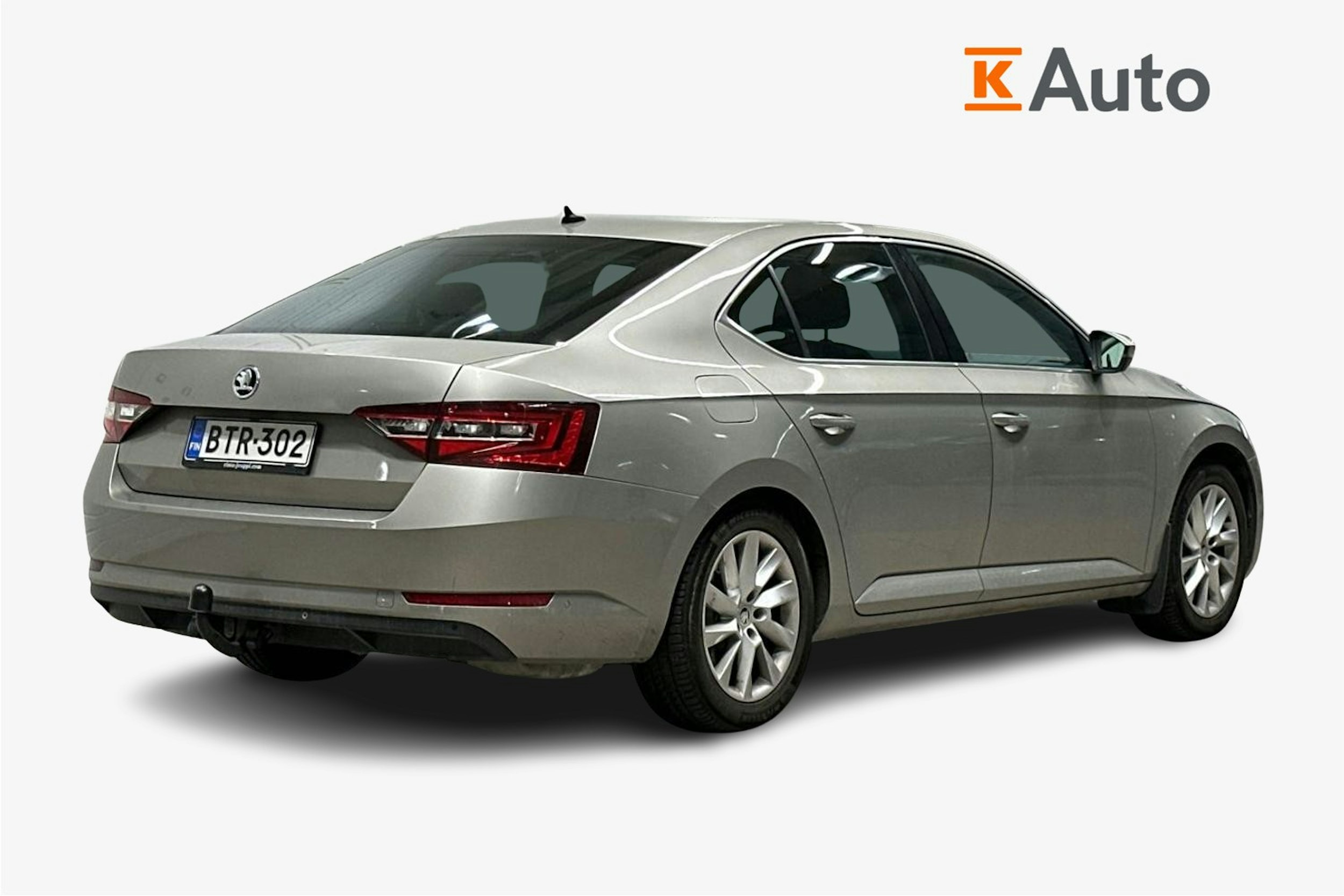 ruskea (beige) Skoda Superb 2016 kuva 2.