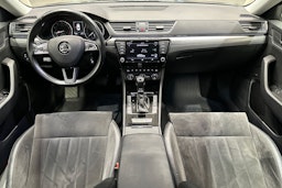 ruskea (beige) Skoda Superb 2016 kuva 7.
