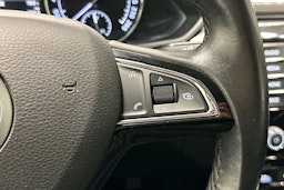 ruskea (beige) Skoda Superb 2016 kuva 16.
