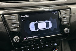 ruskea (beige) Skoda Superb 2016 kuva 19.