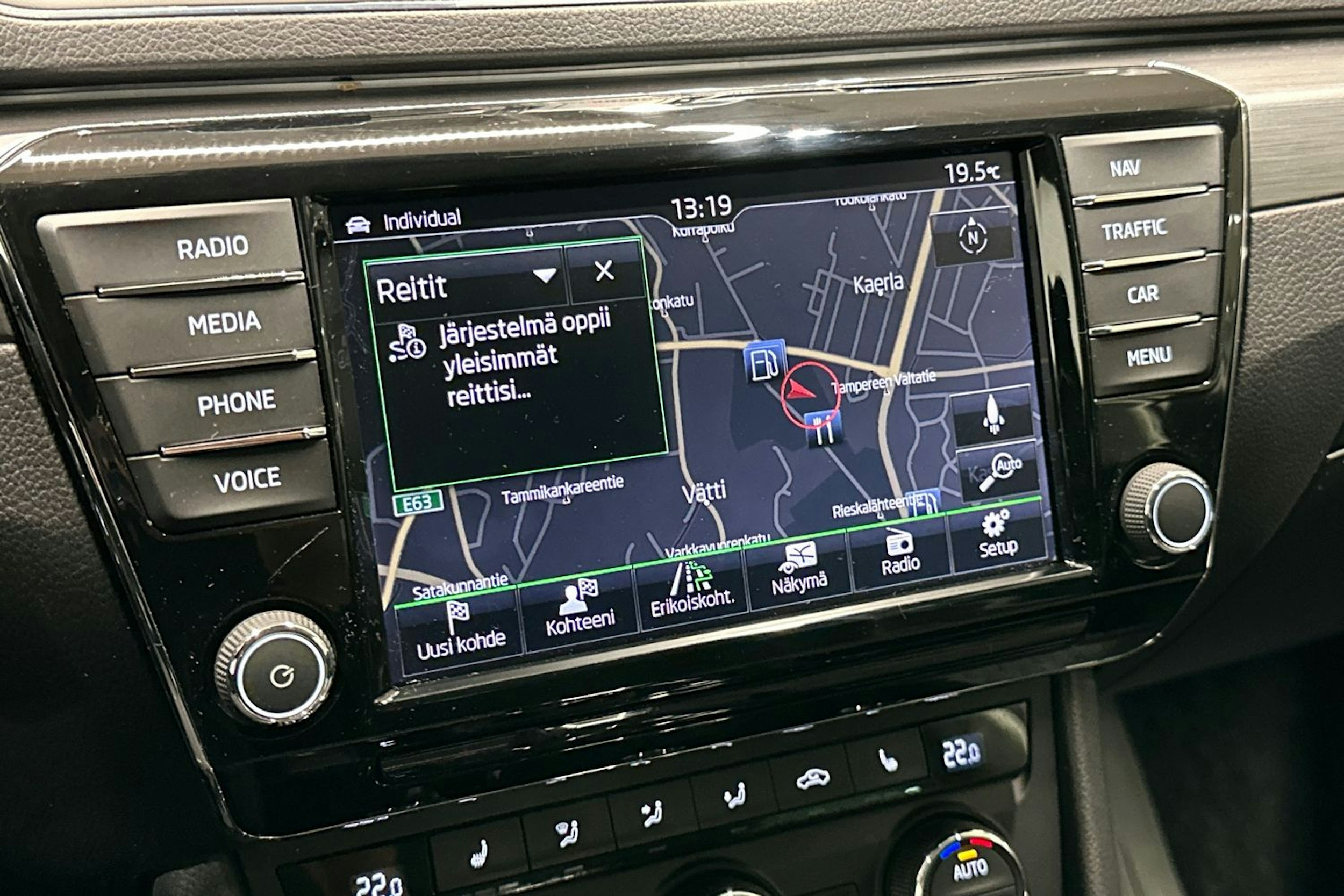 ruskea (beige) Skoda Superb 2016 kuva 20.