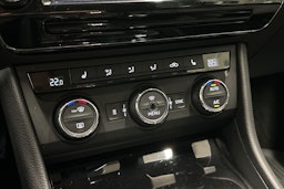 ruskea (beige) Skoda Superb 2016 kuva 22.