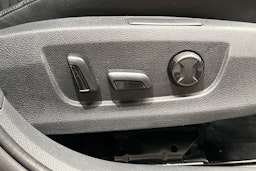 ruskea (beige) Skoda Superb 2016 kuva 28.
