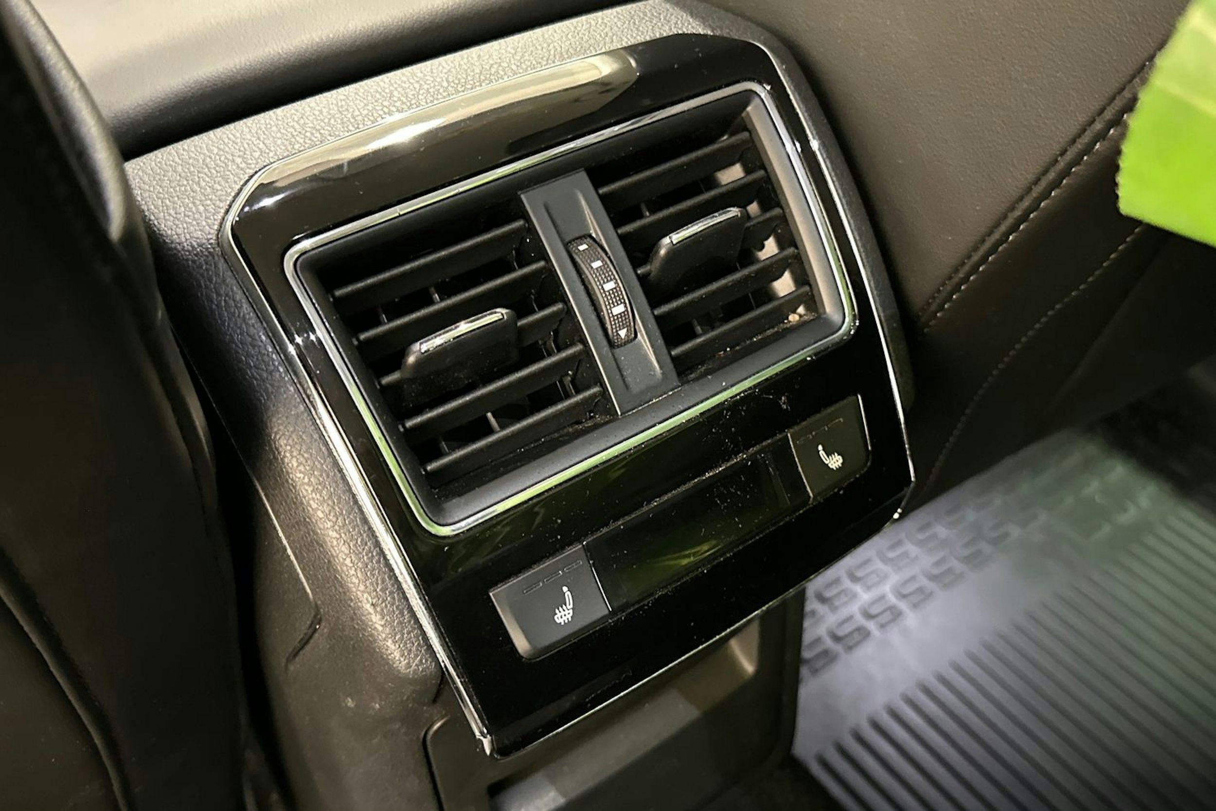 ruskea (beige) Skoda Superb 2016 kuva 31.