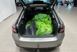 ruskea (beige) Skoda Superb 2016 kuva 32.