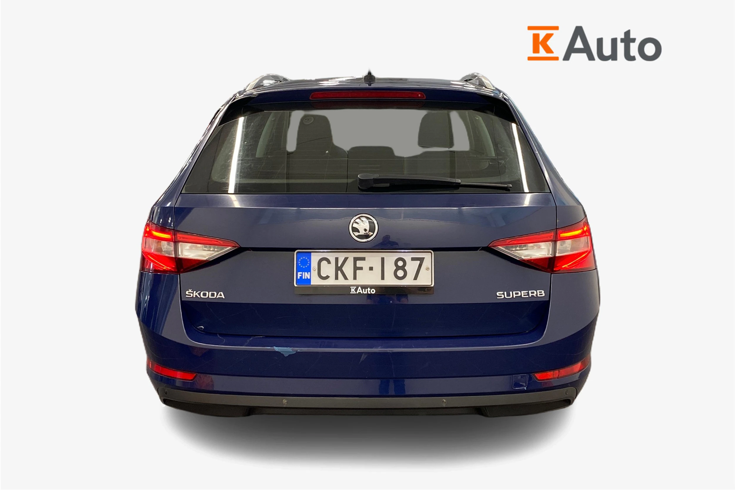 sininen Skoda Superb 2016 kuva 3.