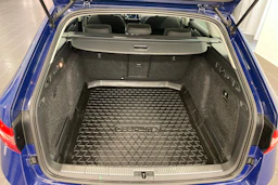 sininen Skoda Superb 2016 kuva 11.