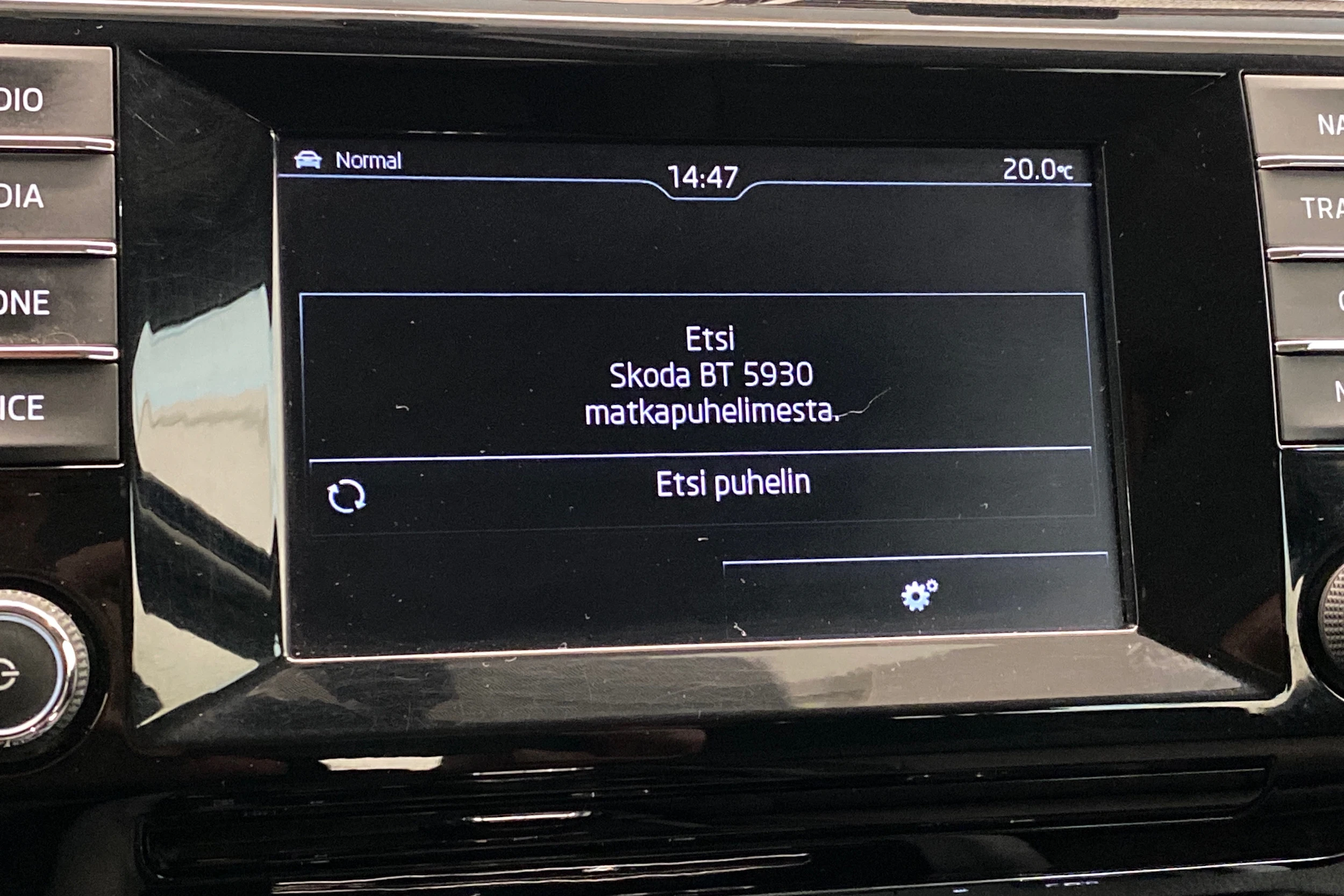 sininen Skoda Superb 2016 kuva 21.