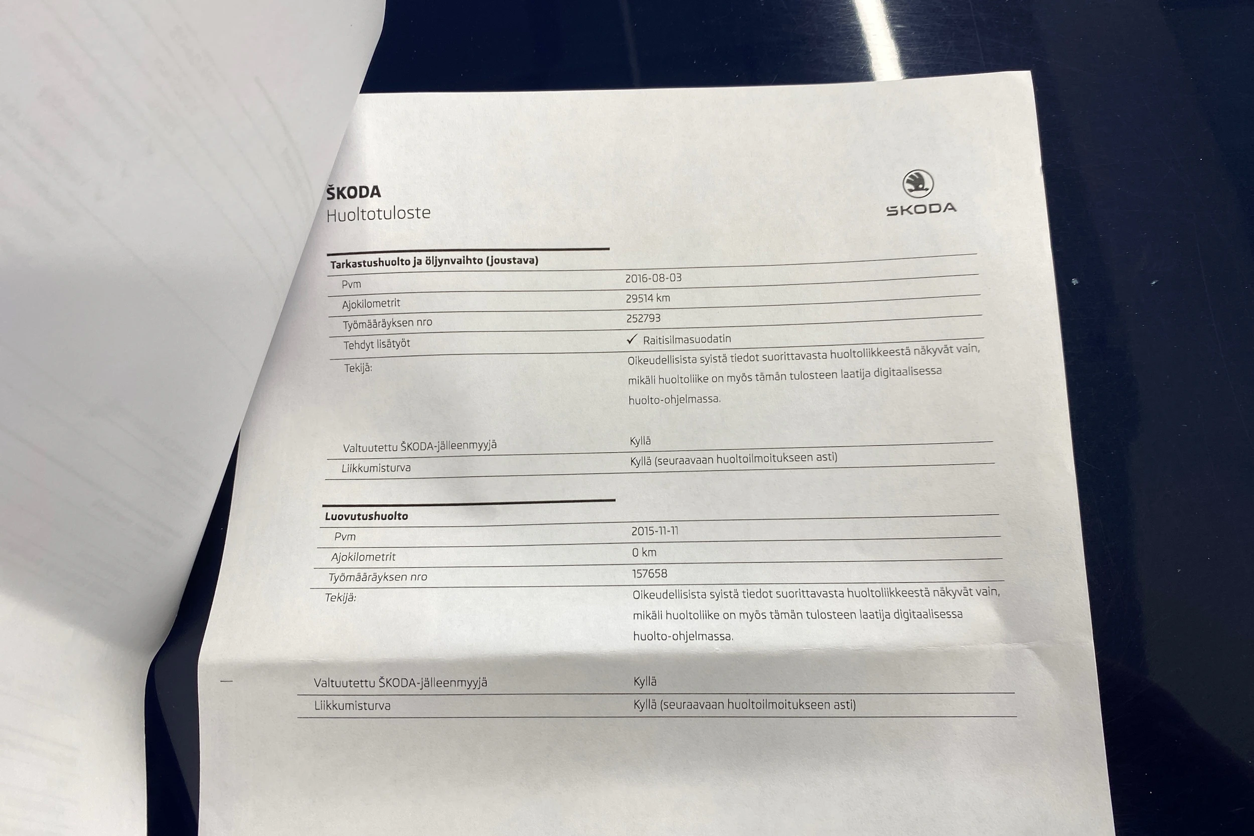sininen Skoda Superb 2016 kuva 24.