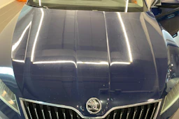 sininen Skoda Superb 2016 kuva 31.