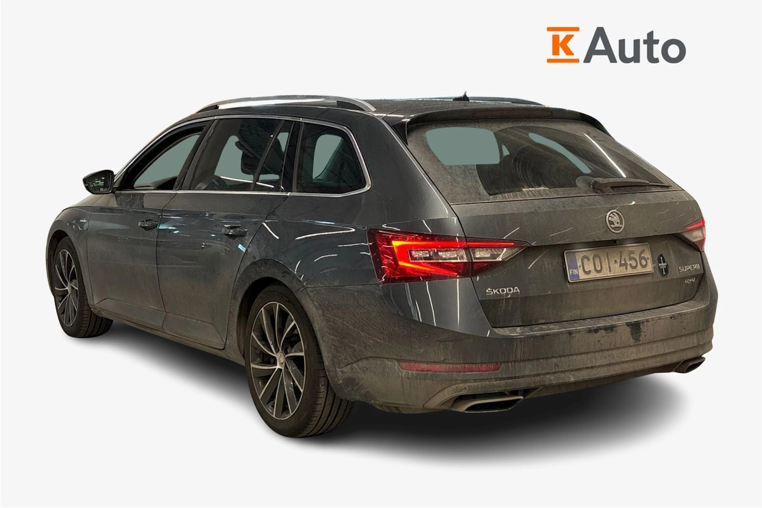 harmaa Skoda Superb 2016 kuva 2.