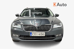 harmaa Skoda Superb 2016 kuva 5.