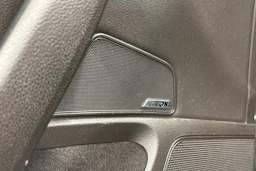 harmaa Skoda Superb 2016 kuva 22.