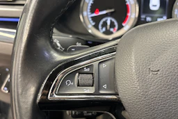 harmaa Skoda Superb 2016 kuva 25.