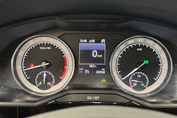 harmaa Skoda Superb 2016 kuva 28.