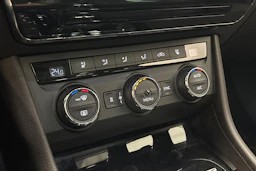 harmaa Skoda Superb 2016 kuva 34.